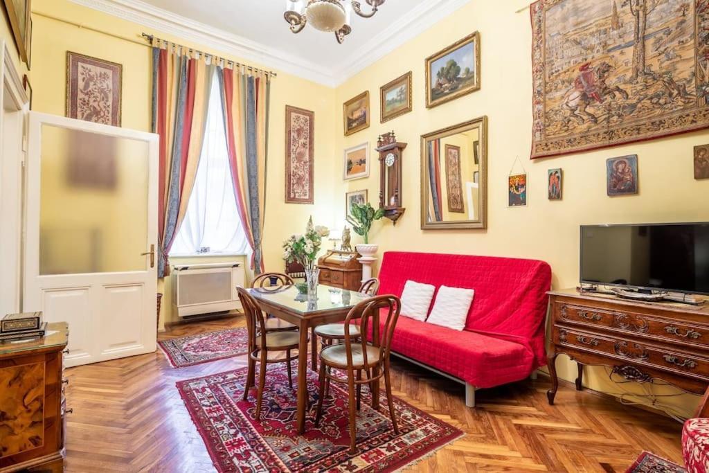 Charming * Budapesta